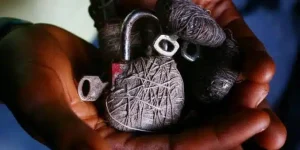 Man allegedly ties girlfriend’s womb with native charm after cheating with ex
