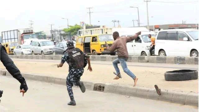 Suspect Gunned Down for Attacking Officers with Dangerous Weapons While Trying to Free Colleague