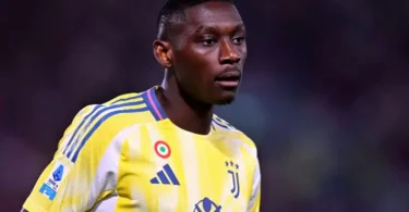 Chelsea join race for Kolo Muani as Juventus push to extend loan
