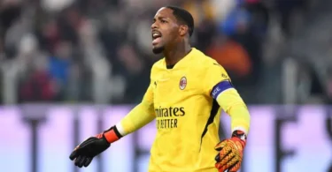 Chelsea raise offer for AC Milan goalkeeper Mike Maignan to €21m